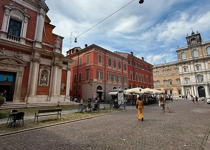 Апартаменты Farini House