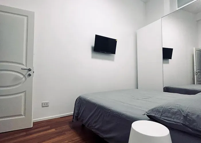 Farini House Апартаменты Модена